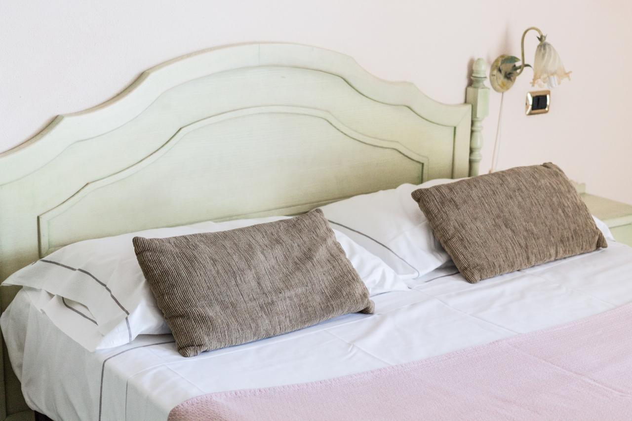 Hotel Villa Del Mare Sinnai Phòng bức ảnh