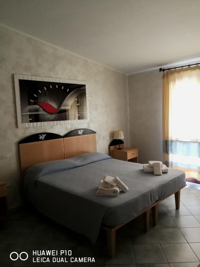 Hotel Villa Del Mare Sinnai Phòng bức ảnh